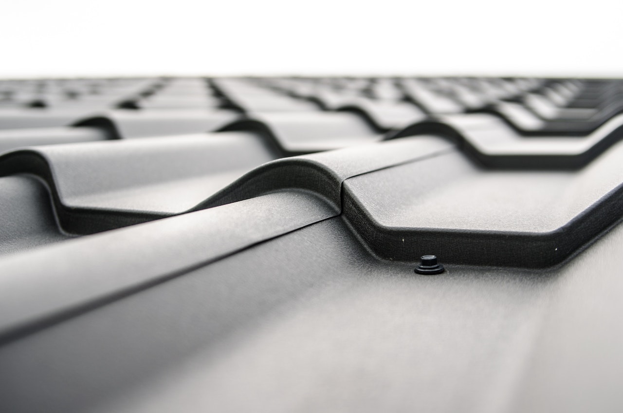4 Benefits Of A Metal Roof During Winter